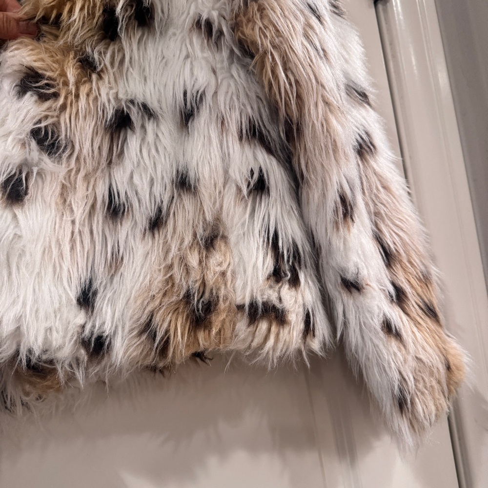 VELVET HEART Avril Leopard Snow Jacket Faux Fur Size Small with Clasps - Picture 8 of 16